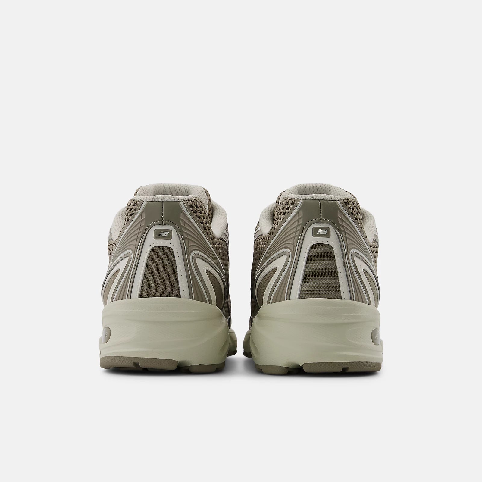 New Balance 740SA2