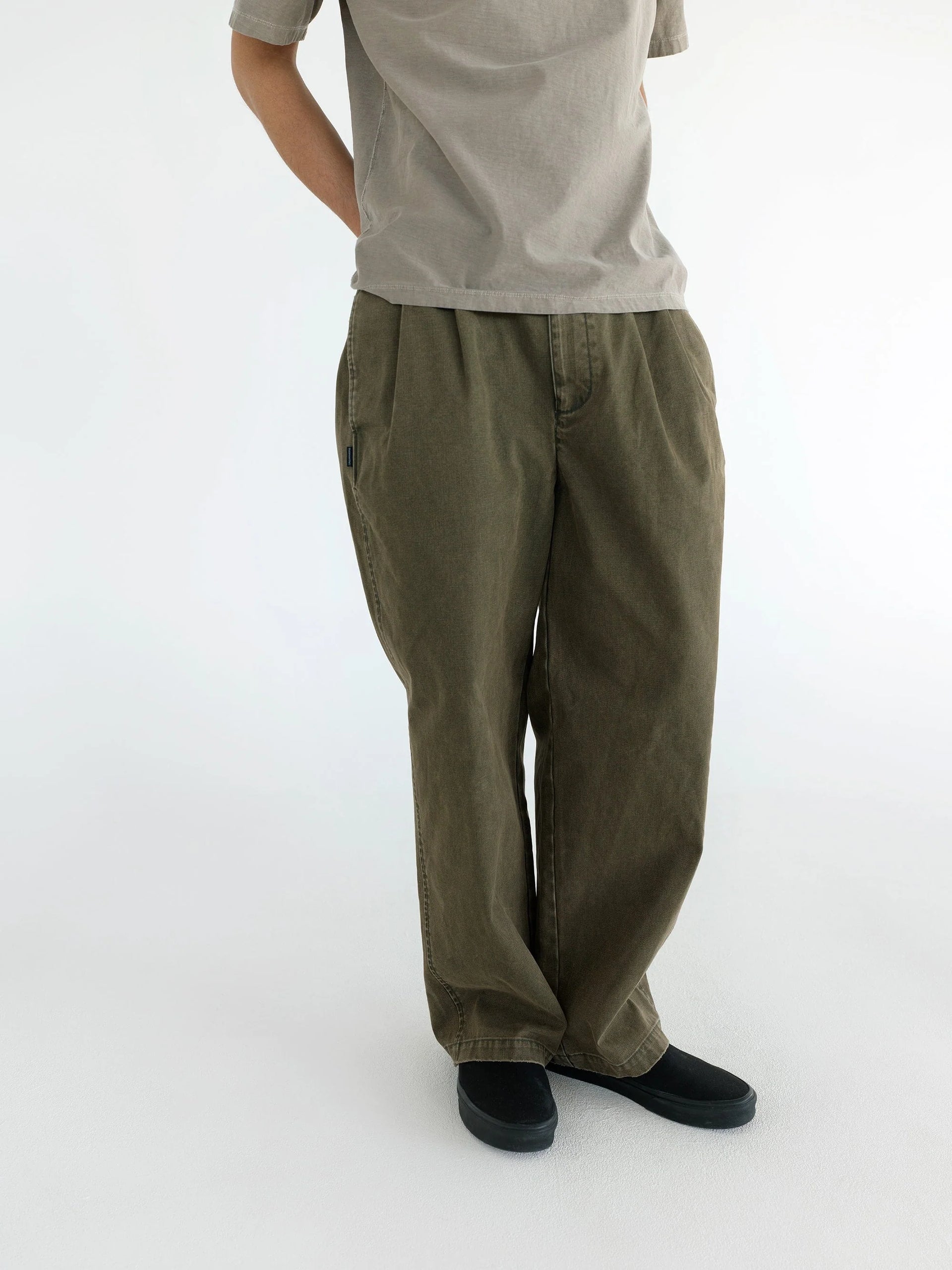 TINT  Double Pleated Wide Pant