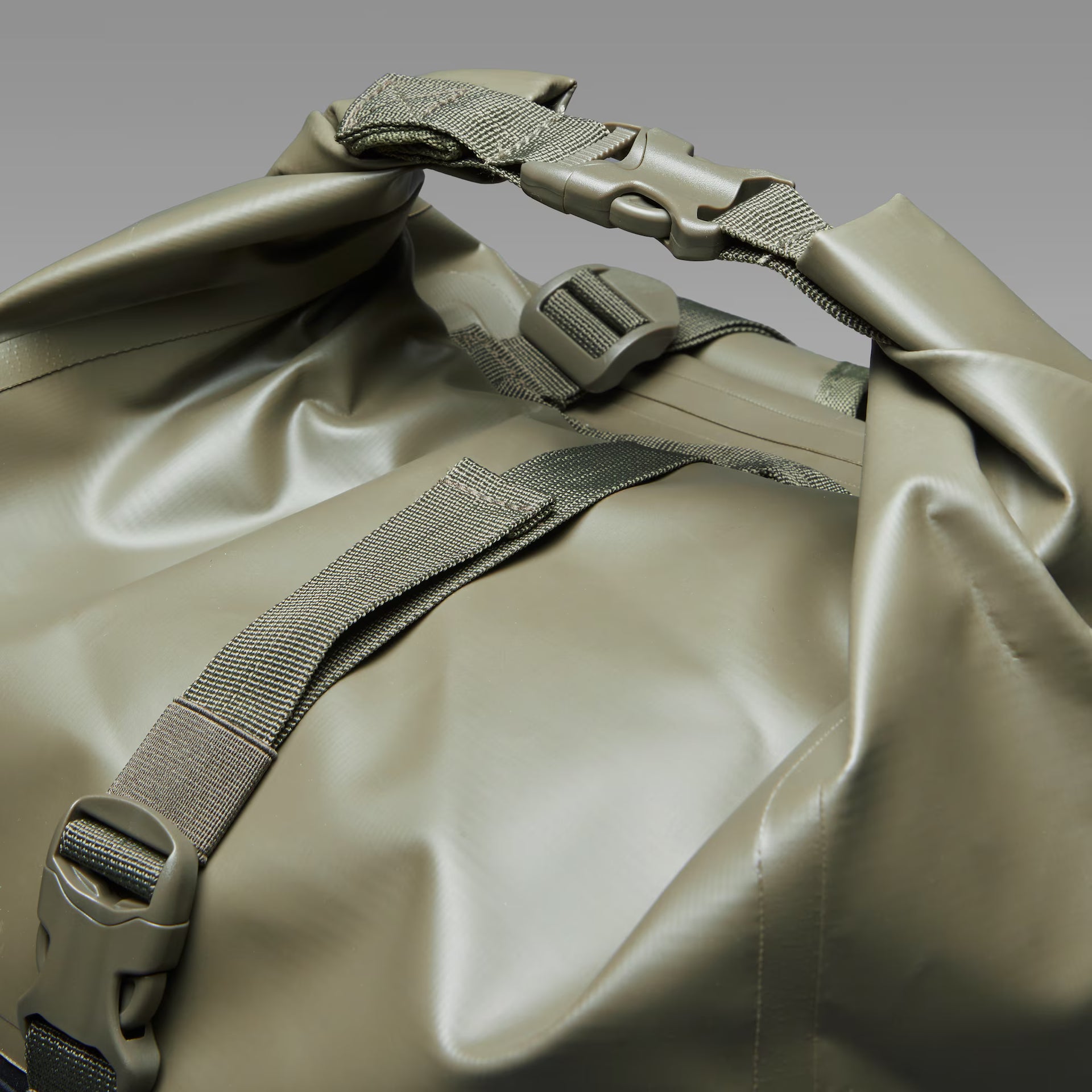 Oakley Reserve Tactical Dry Backpack