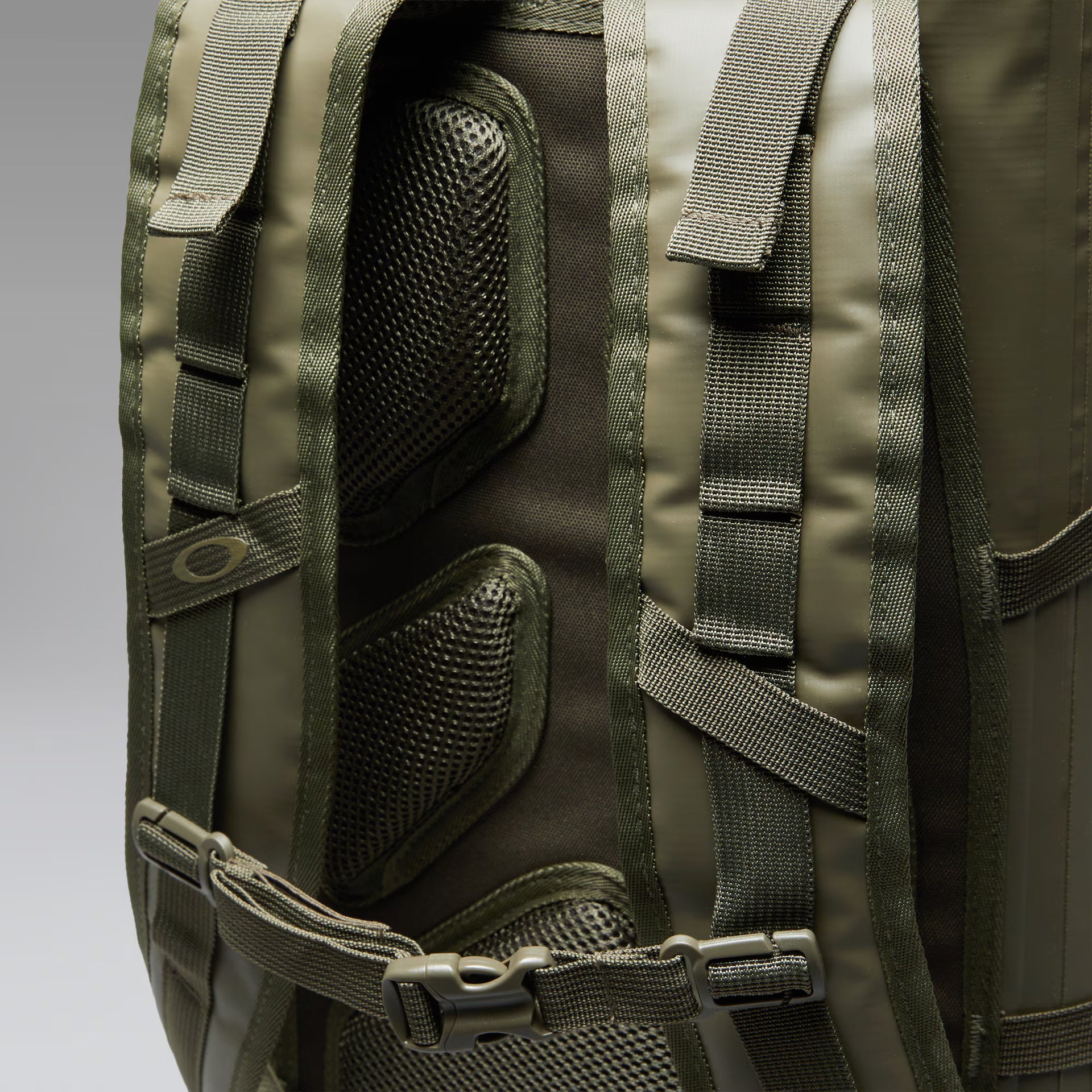Oakley Reserve Tactical Dry Backpack
