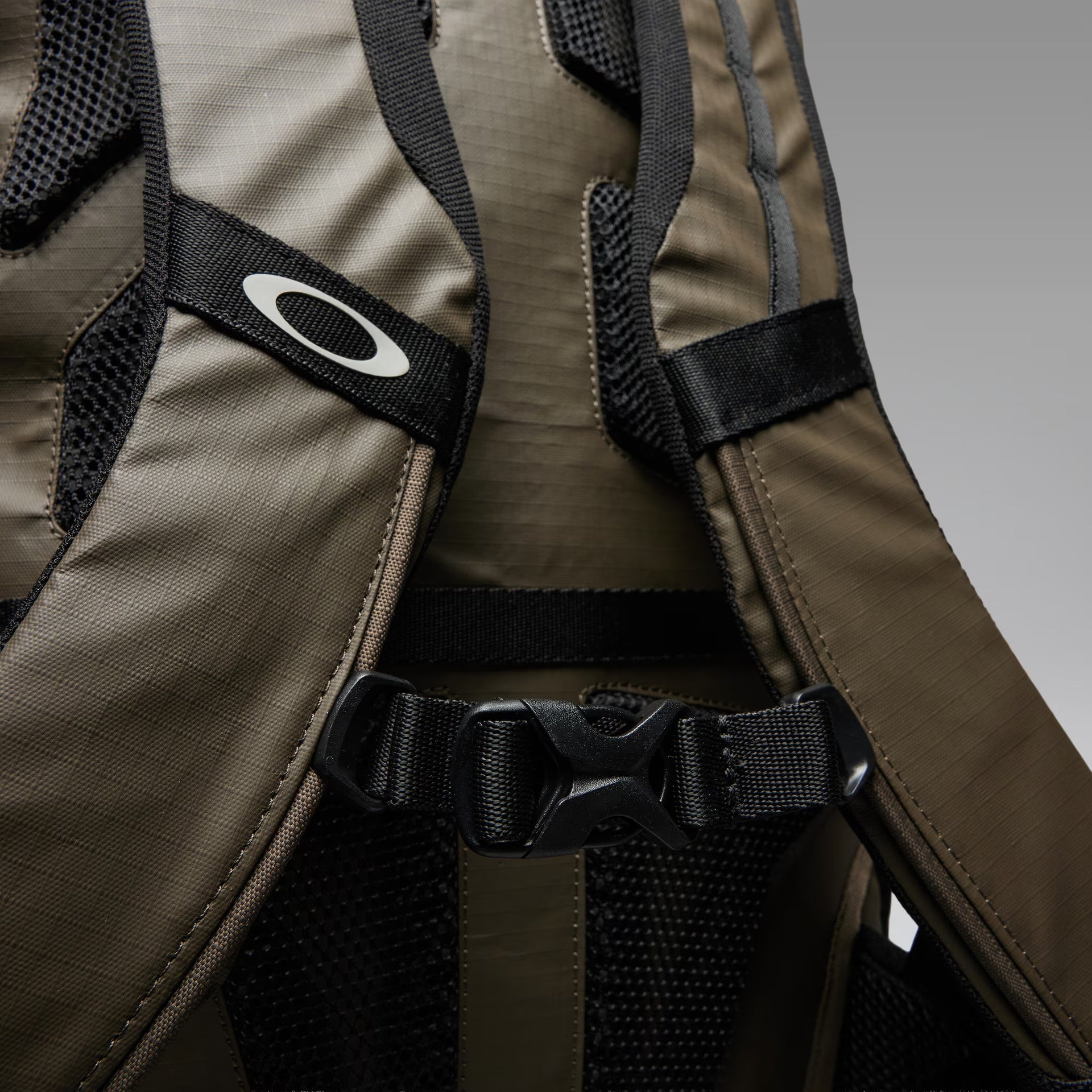 Oakley Terraquest 29L Backpack