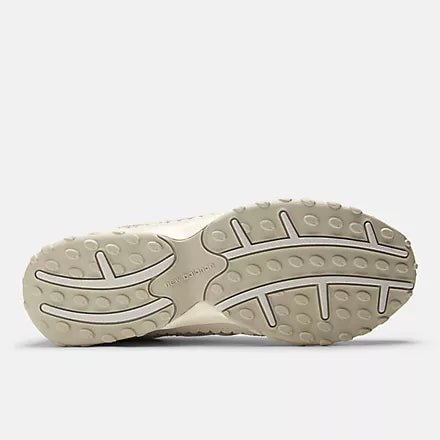 New Balance 204L
